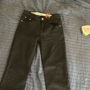 The tag fell off when I was buying them never been worn before
